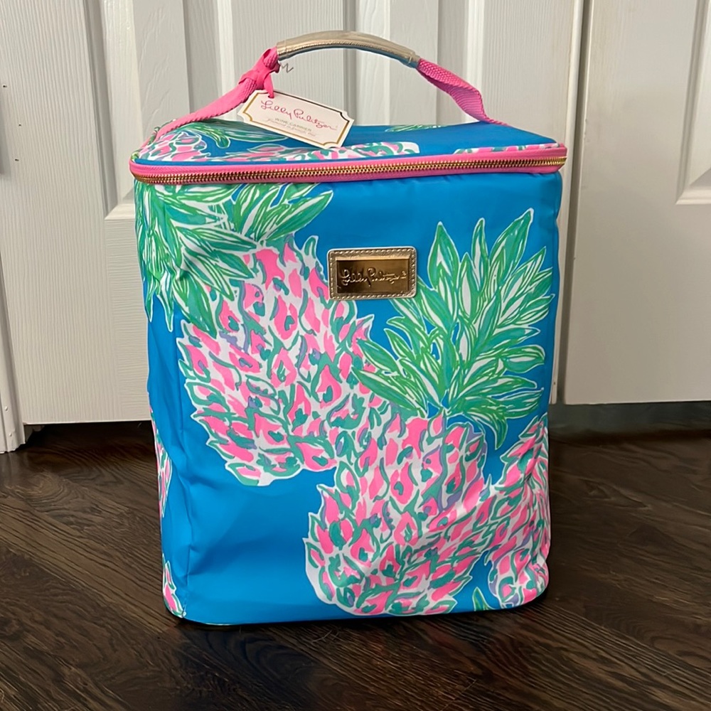 Lilly Pulitzer Wine carrier zip top cooler, never used, tags still on, Holds 8